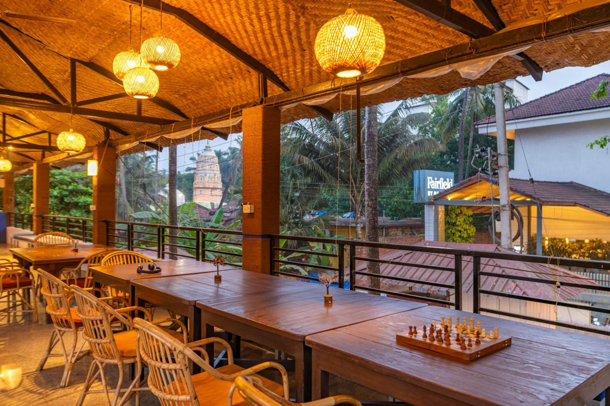 Madpackers Goa Anjuna - Bunks, Rooms, Community Exterior foto