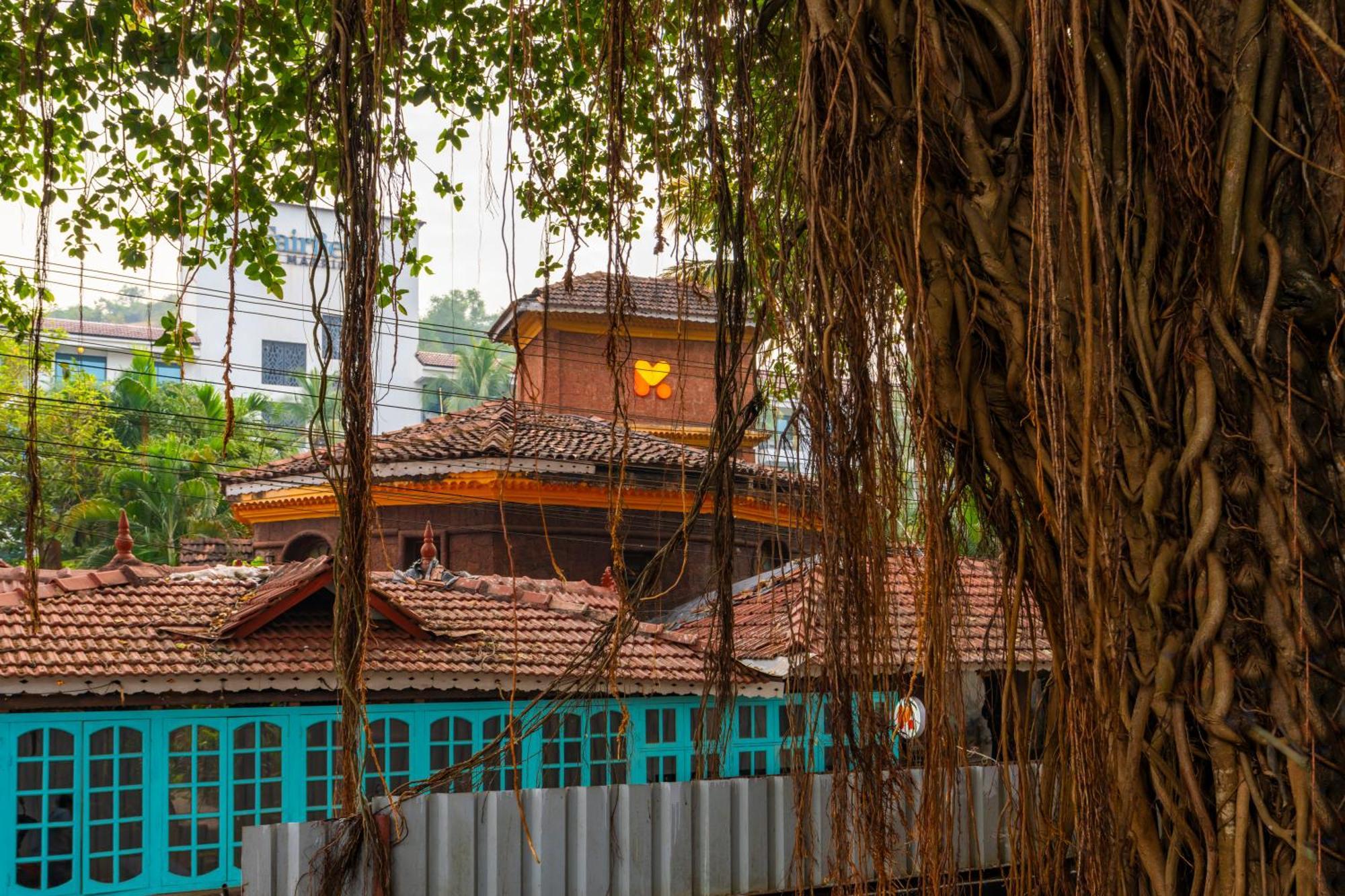 Madpackers Goa Anjuna - Bunks, Rooms, Community Exterior foto