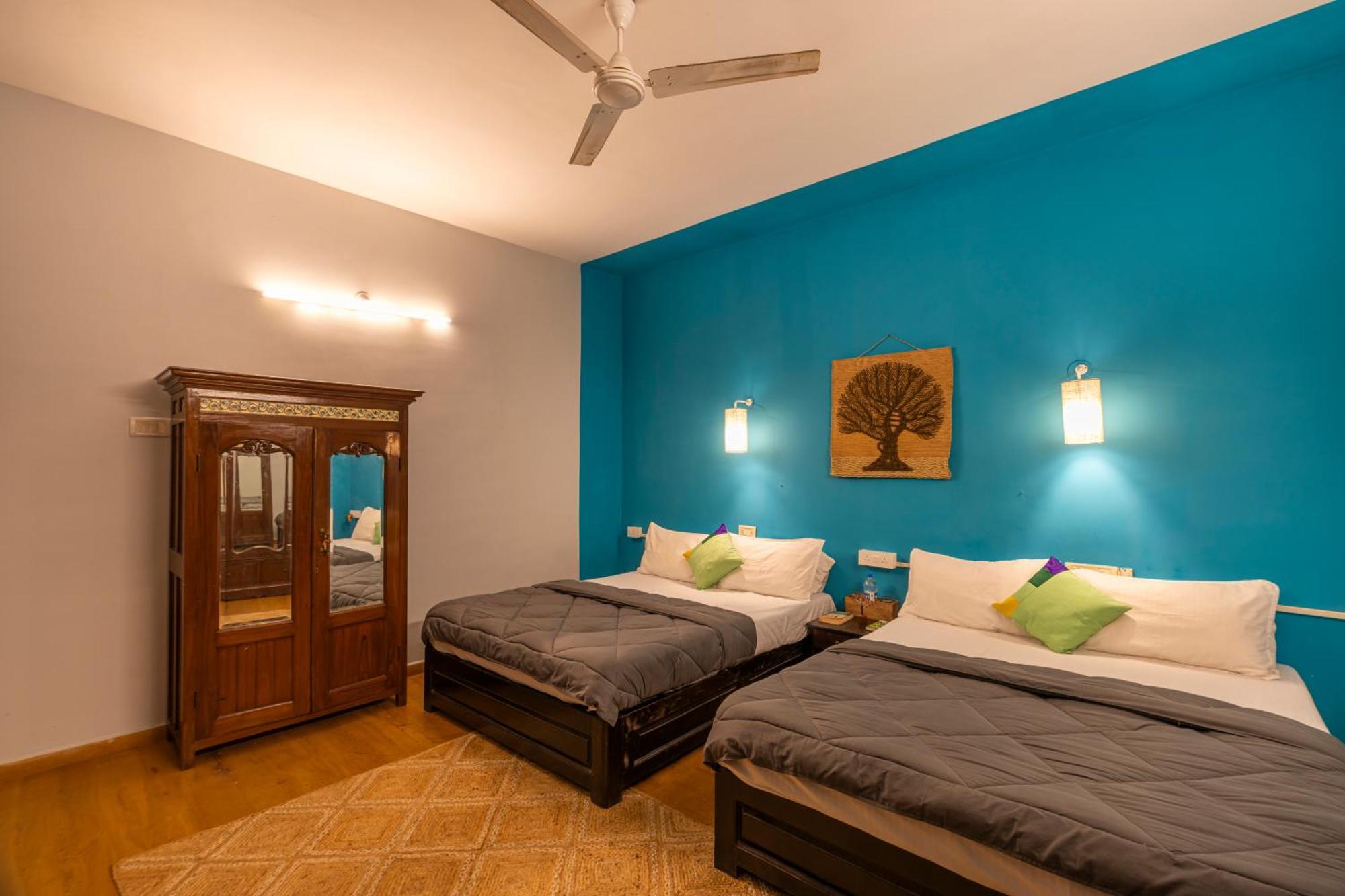 Madpackers Goa Anjuna - Bunks, Rooms, Community Exterior foto